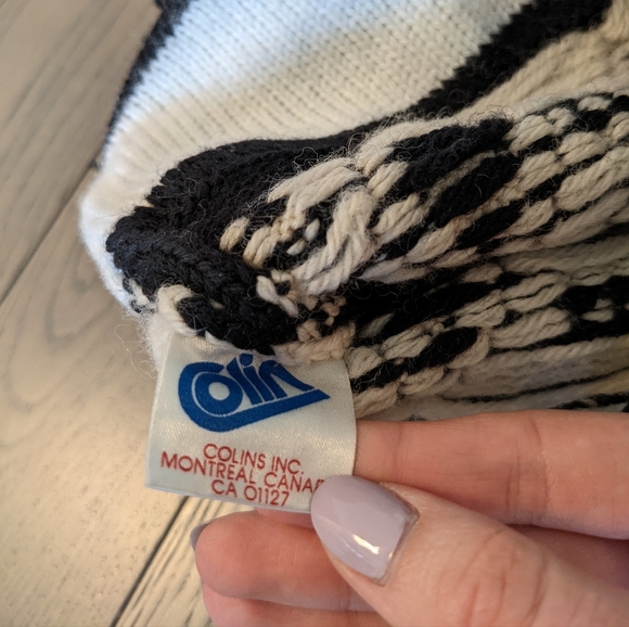 Vintage Wool Knit PomPom Hats - Picture 5 of 8